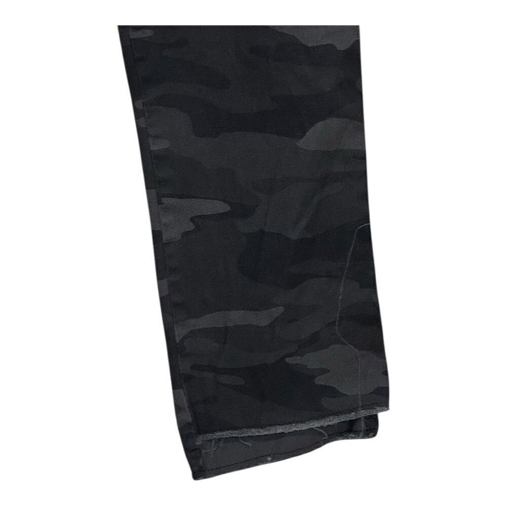Democracy Ab Solution Pants Womens 6 Black Camo Raw Hem Slimming Stretch size 8 - Picture 3 of 8